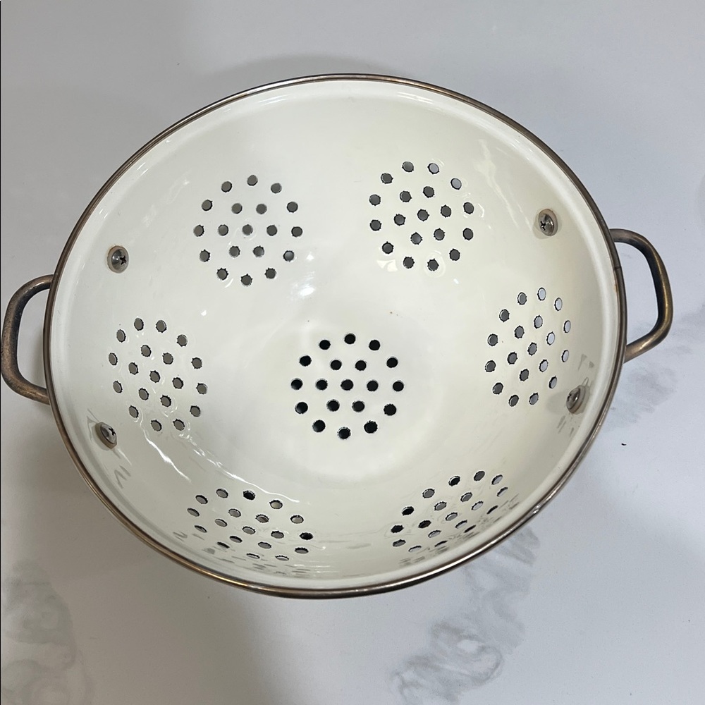 MacKenzie-Childs colander large - Picture 3 of 8